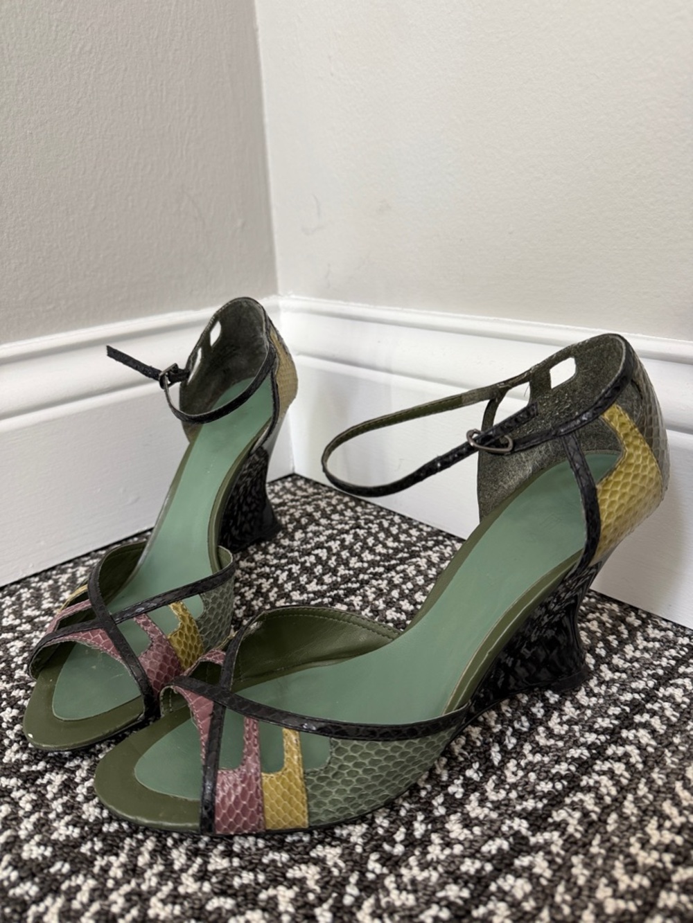 Nine West Green Multi-Color Snake-Texture Wedge Sandals